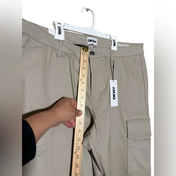 DKNY Men's Khaki Cargo Pants,Size 36 X 32,NWT - Picture 8 of 10